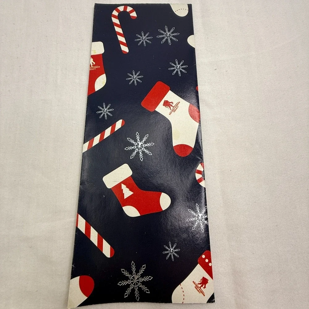 Classic Christmas Gift Wrap 8 Sheets Vintage‎ NOS New 20